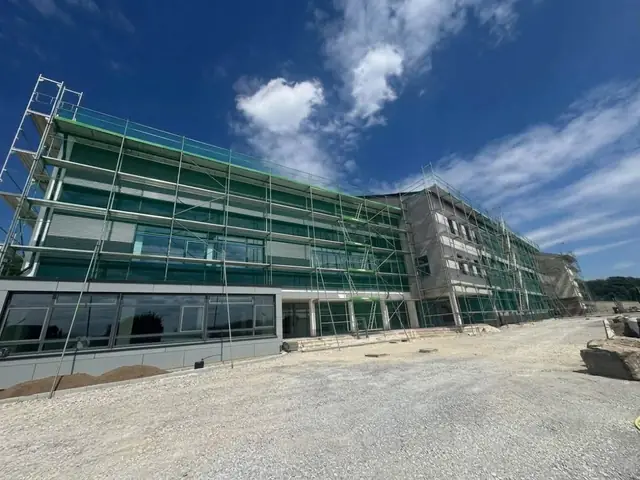 Fasádne lešenie – GerüstBau JS (1)