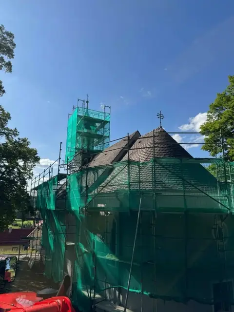 Lešenie na historickej stavbe – GerüstBau JS (13)