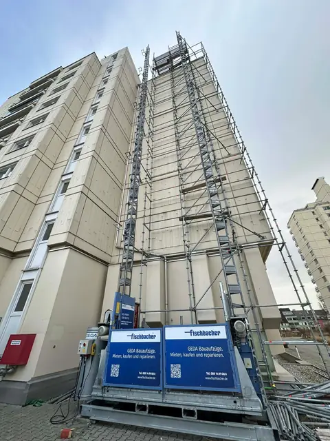 Schodisková veža a lešenie – GerüstBau JS (17)