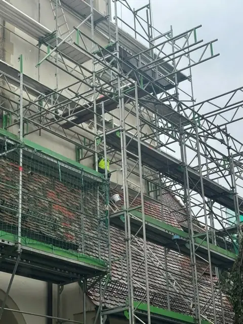 Lešenie na historickej stavbe – GerüstBau JS (53)